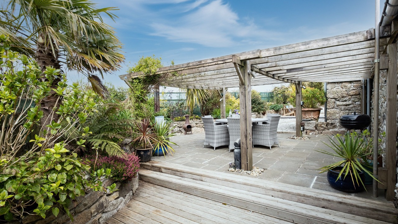 Photo of Outdoor in Mabe