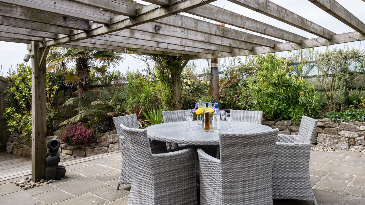 Photo of Outdoor in Mabe