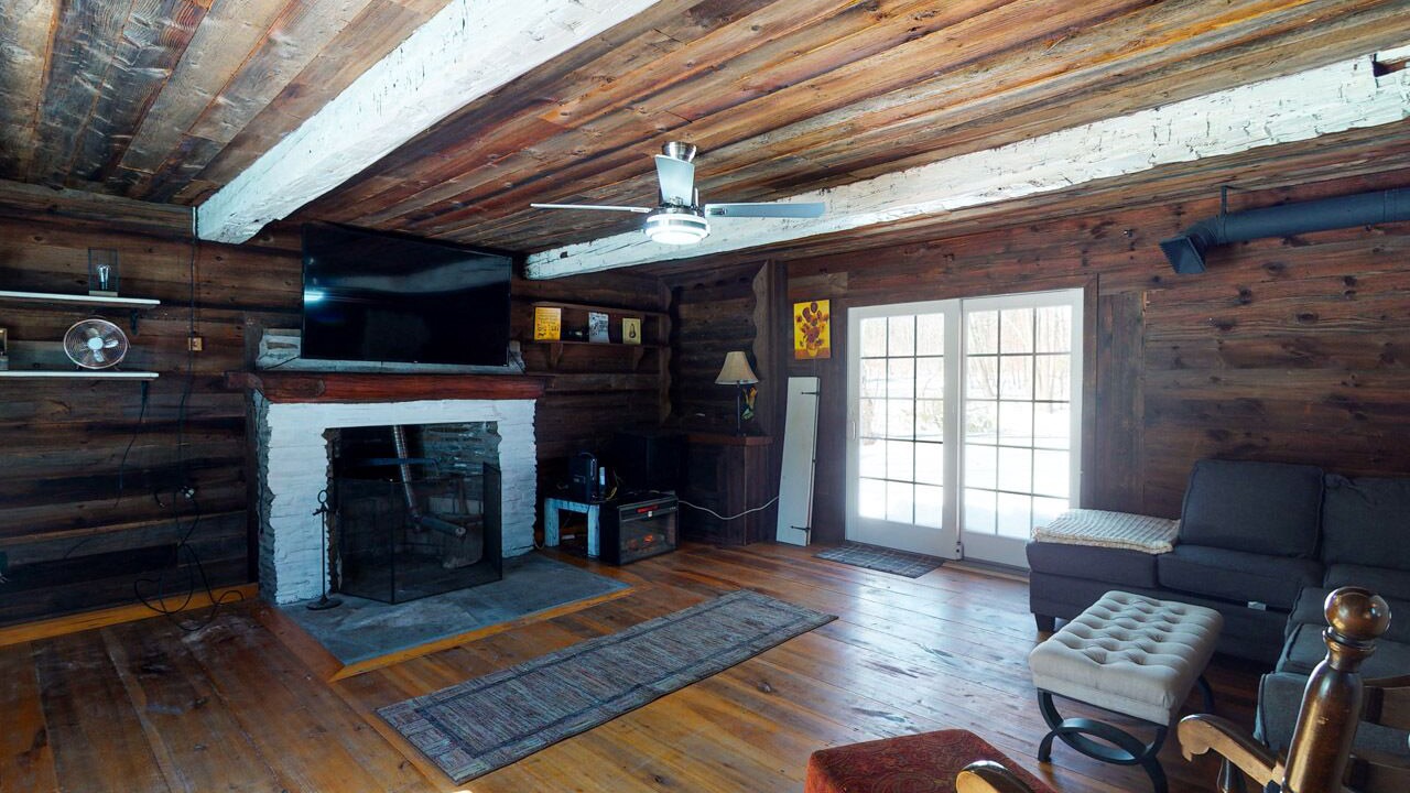 Photo of Livingroom in Clarksville
