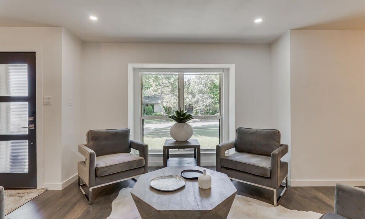 Photo of Livingroom in Northwest Dallas