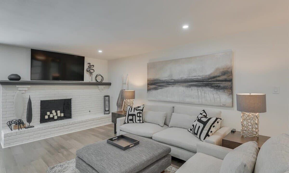 Photo of Livingroom in Northwest Dallas