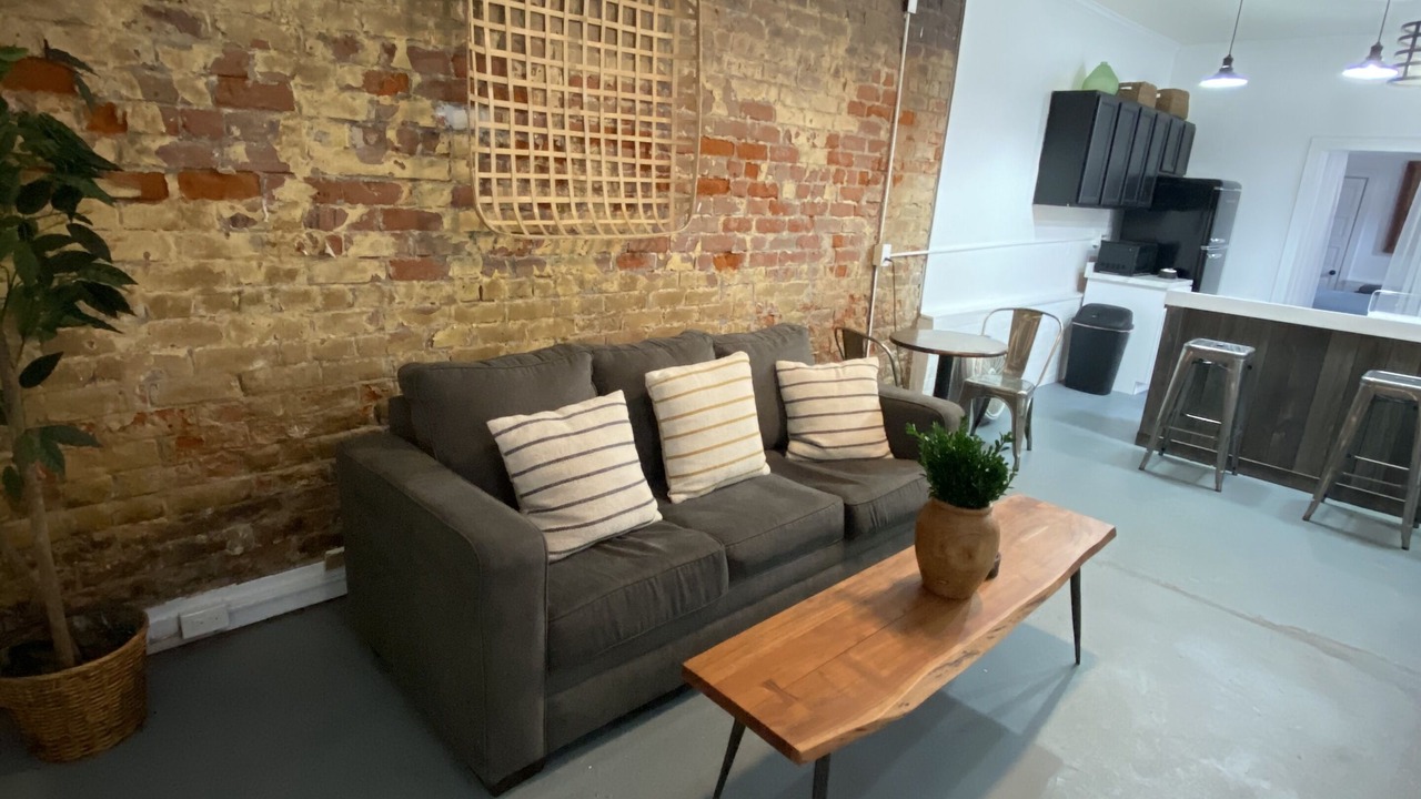 Photo of Livingroom in French Quarter
