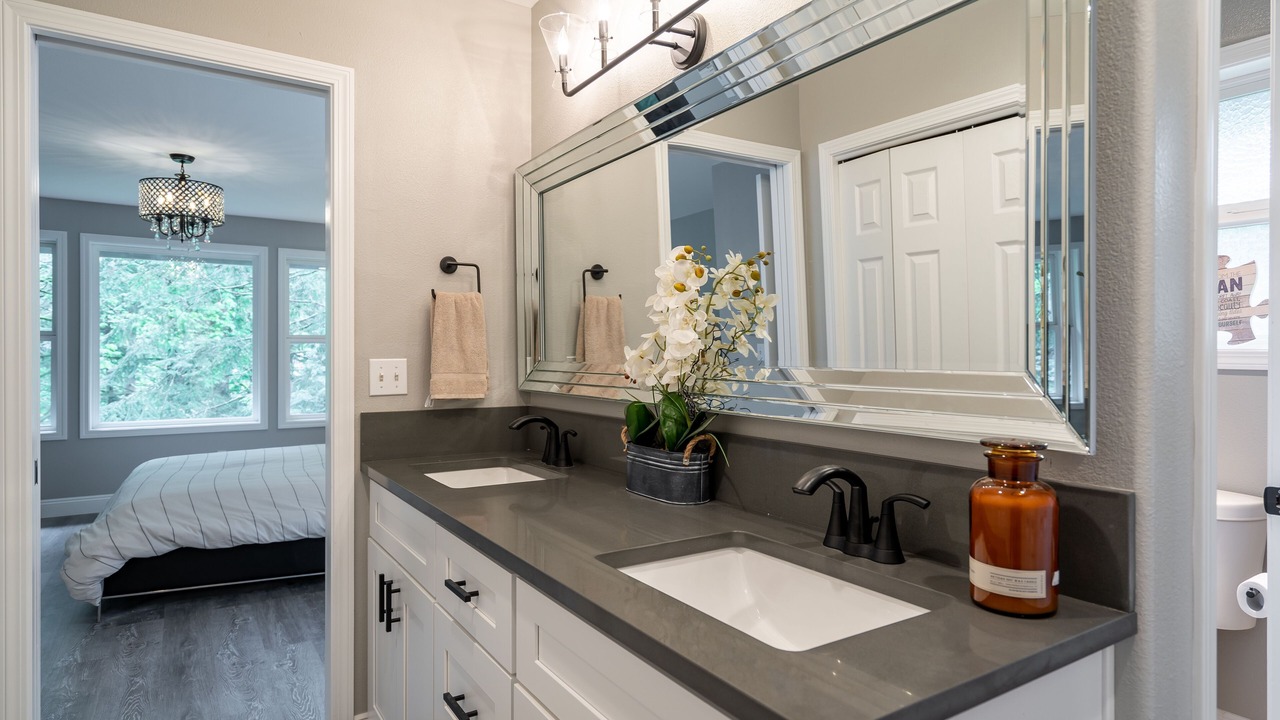 Photo of Bathroom in Southeast Eugene