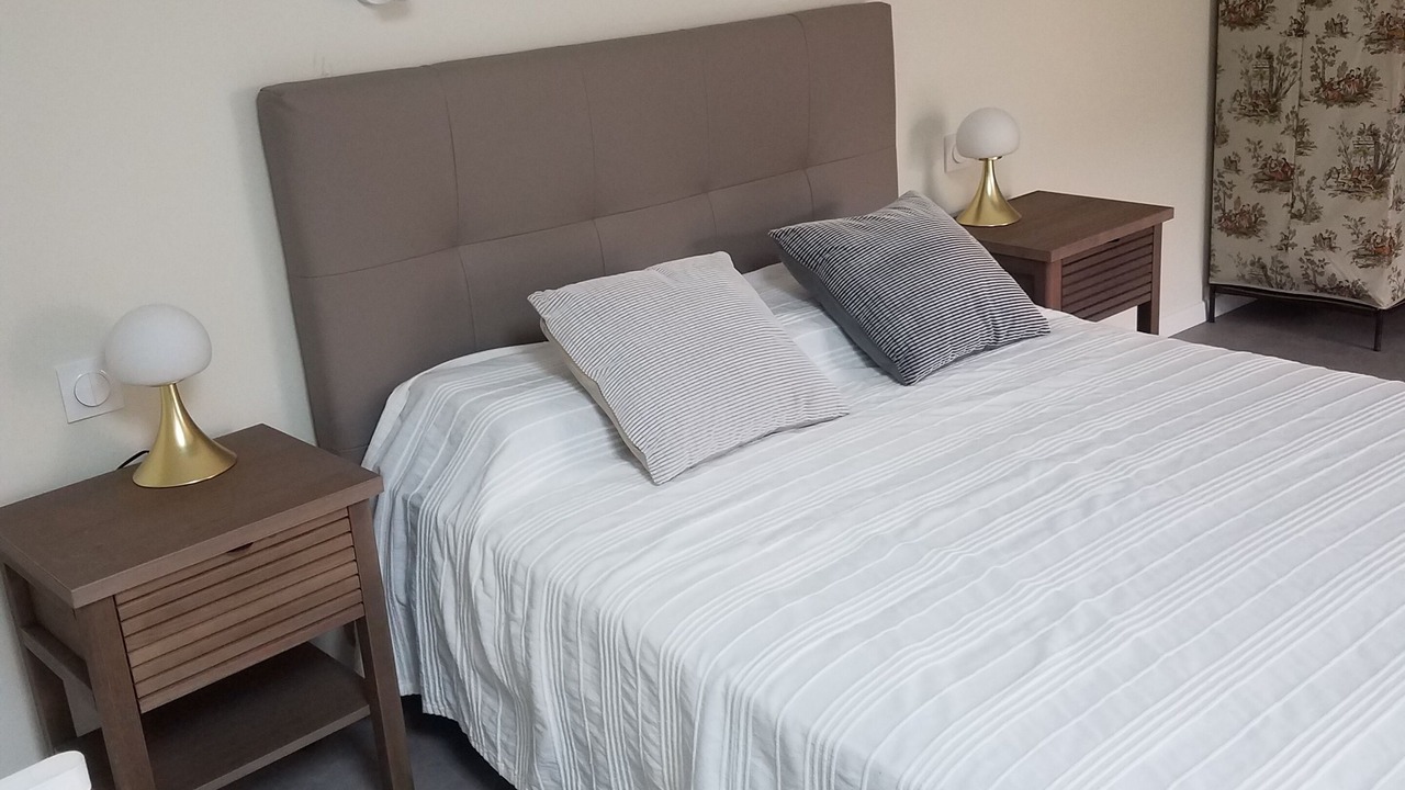 Photo of Bedroom in Montricoux