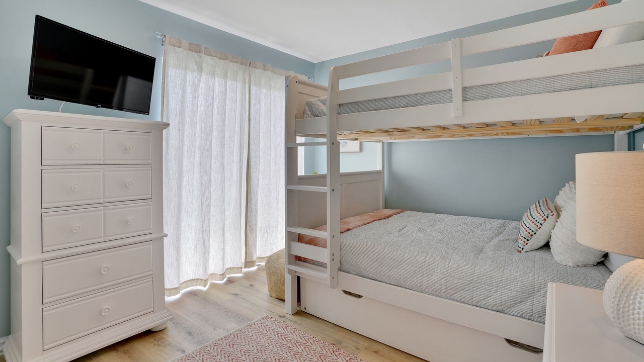 Photo of Bedroom in Wilmington Beach