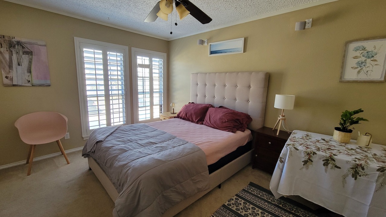 Photo of Bedroom in Far North Dallas