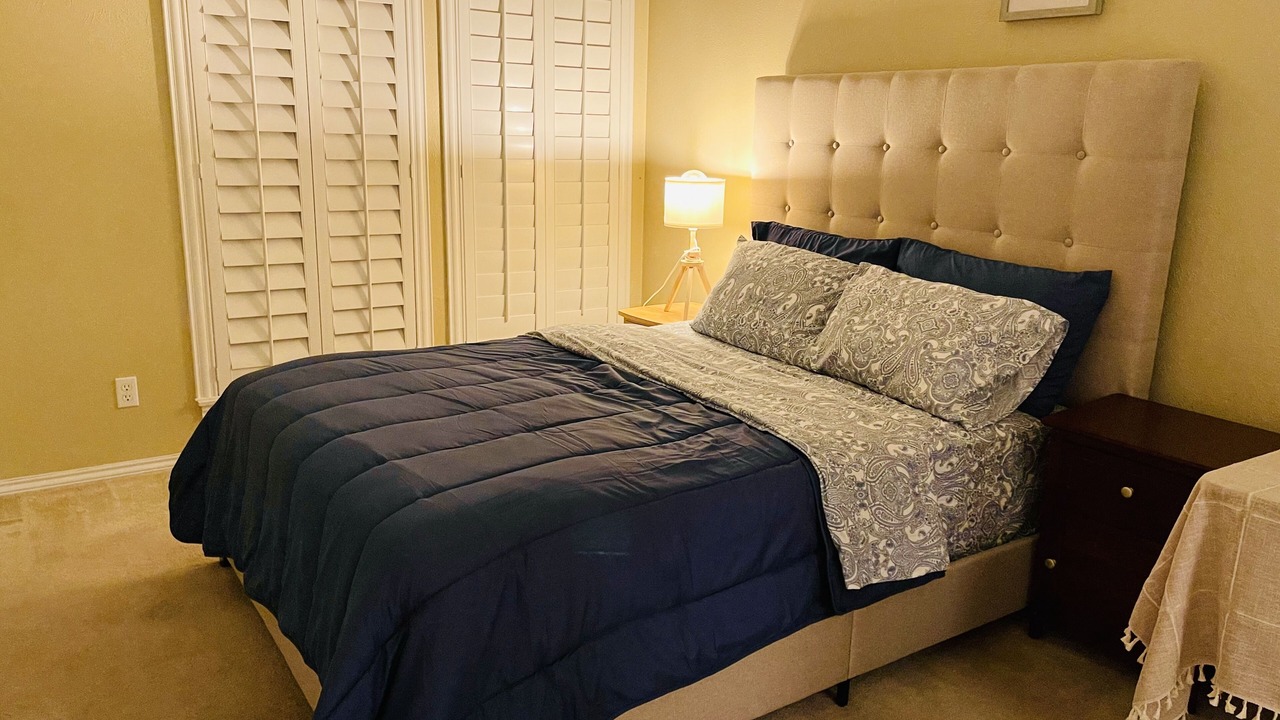 Photo of Bedroom in Far North Dallas