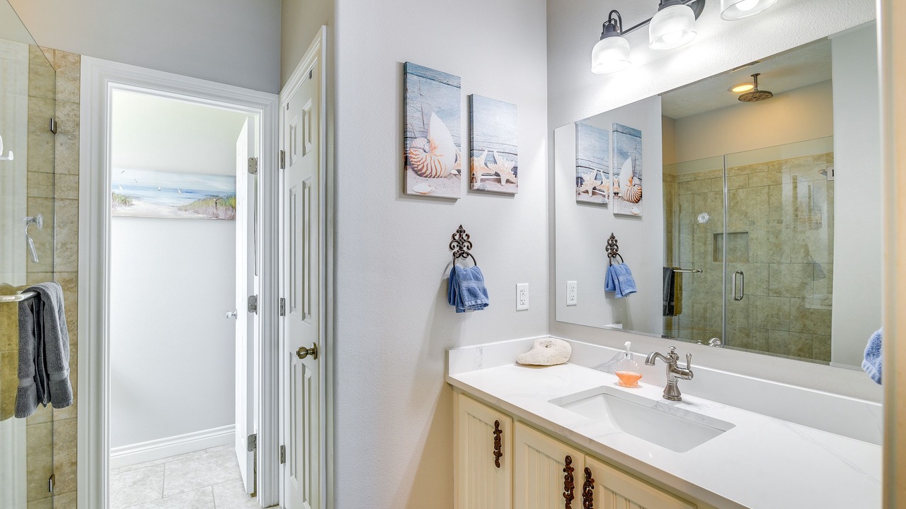 Photo of Bathroom in Crystal Beach