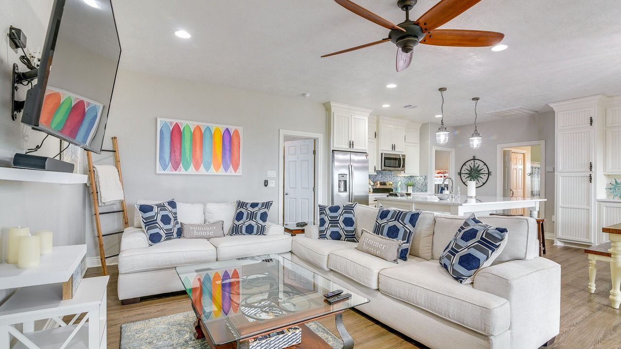 Photo of Livingroom in Crystal Beach