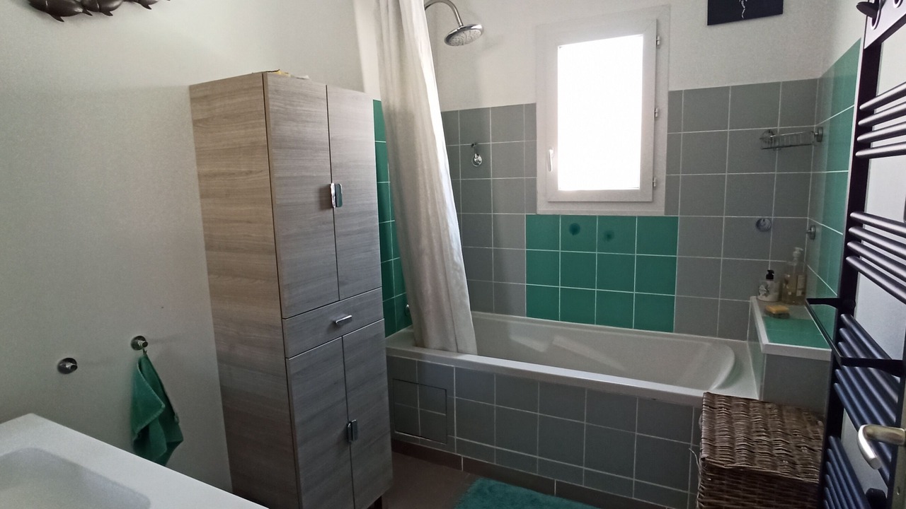 Photo of Bathroom in Pourcieux