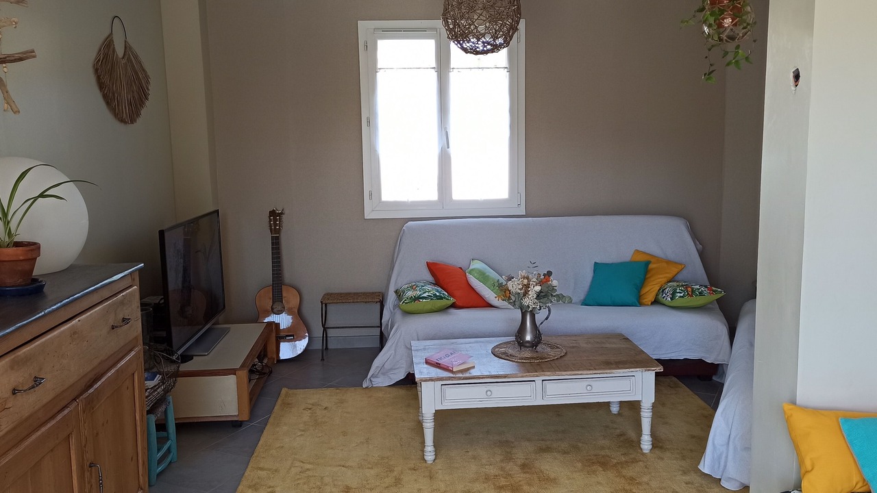 Photo of Livingroom in Pourcieux