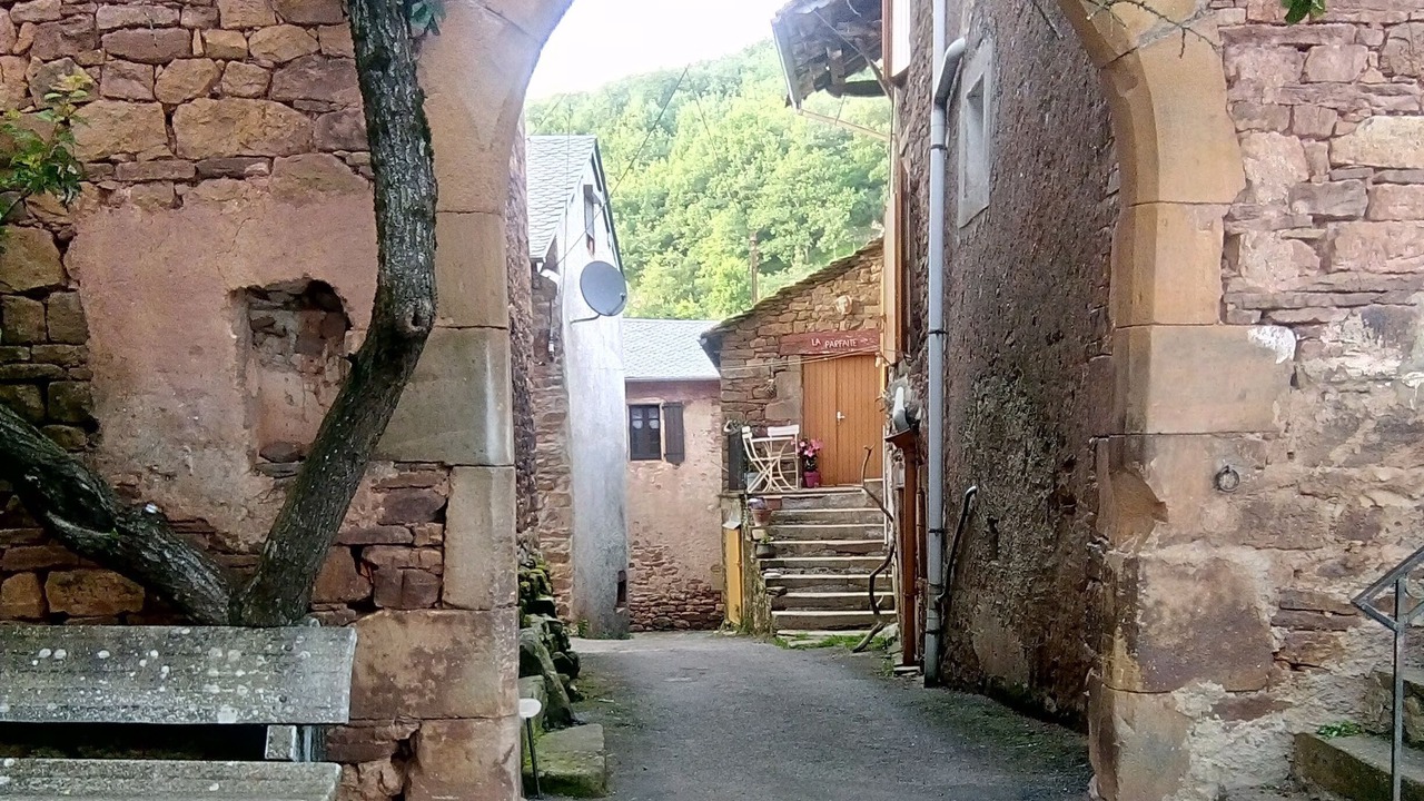 Photo of Outdoor in Laval-Roqueceziere