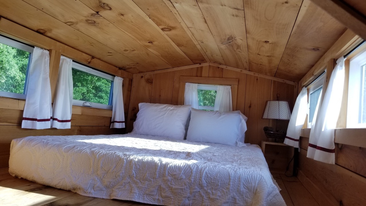 Photo of Bedroom in Georgia Coast