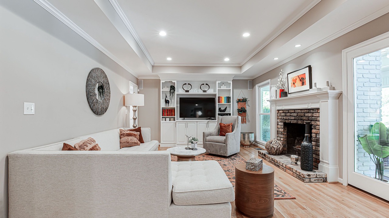 Photo of Livingroom in Sandy Springs