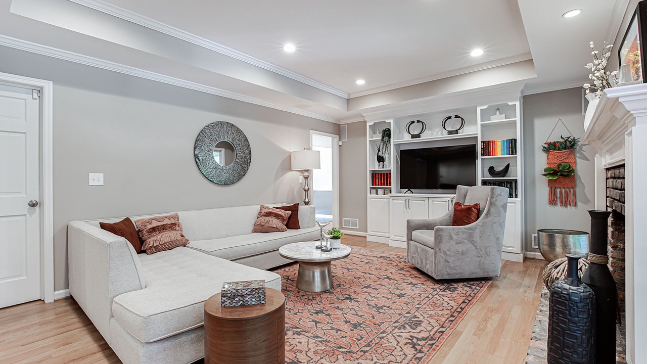 Photo of Livingroom in Sandy Springs