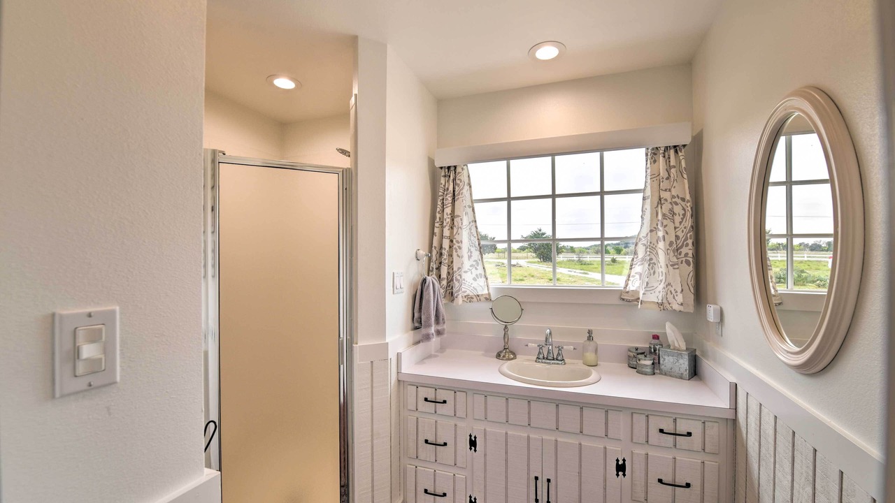 Photo of Bathroom in Palo Pinto County