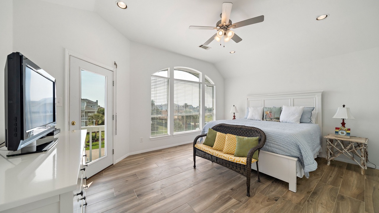 Photo of Bedroom in Pirates Beach West
