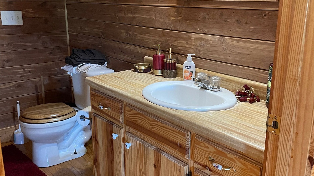 Photo of Bathroom in Childress