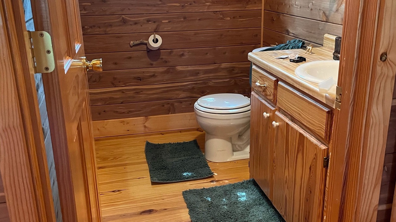 Photo of Bathroom in Childress