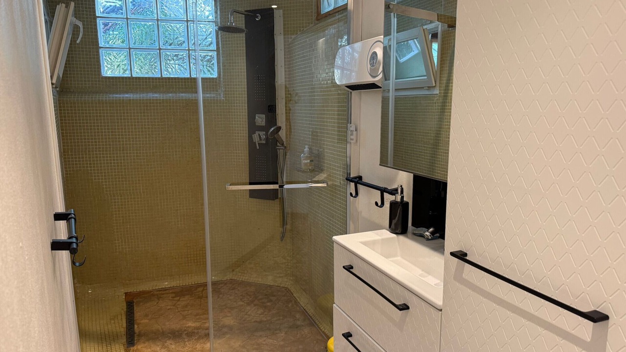 Photo of Bathroom in Banyuls-sur-Mer