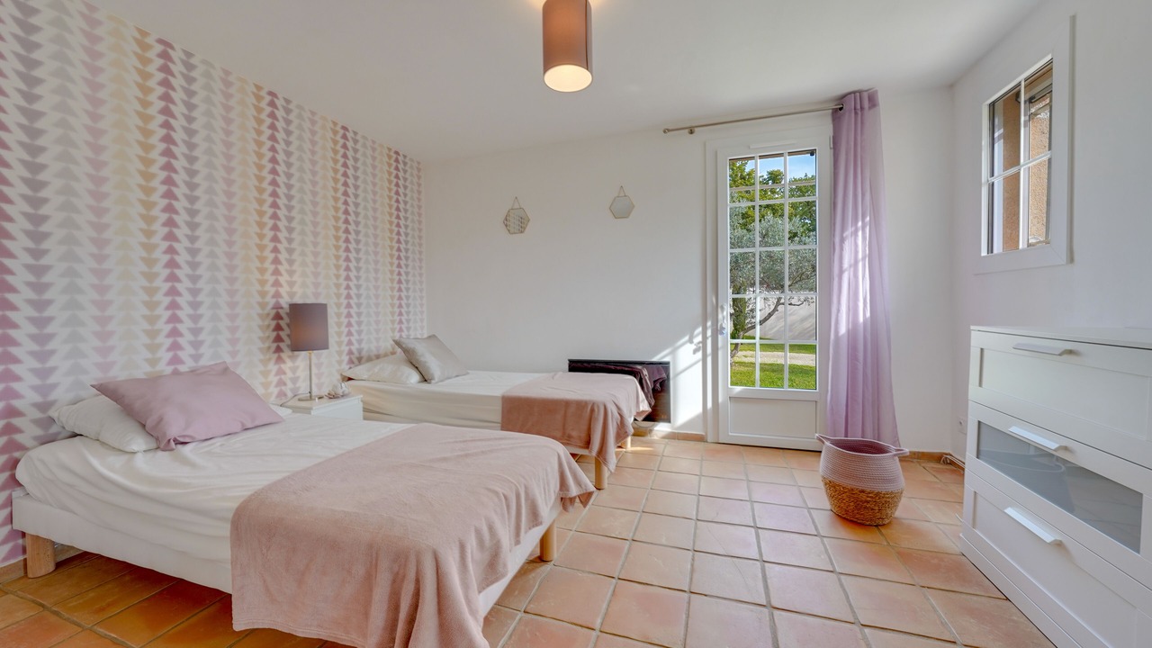 Photo of Bedroom in Puget