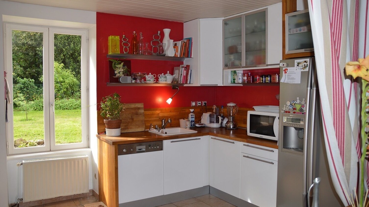 Photo of Kitchen in Pleudihen-sur-Rance