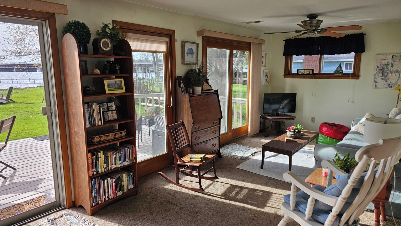 Photo of Livingroom in Bemus Point