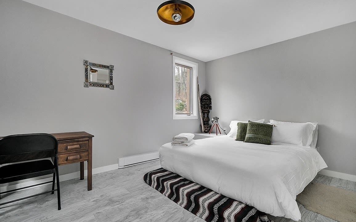 Photo of Bedroom in Val-des-Monts