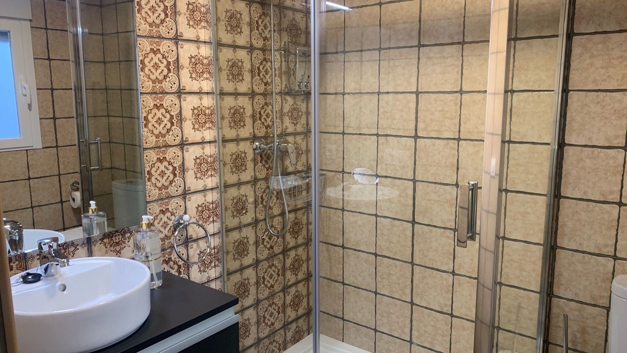 Photo of Bathroom in Ucles