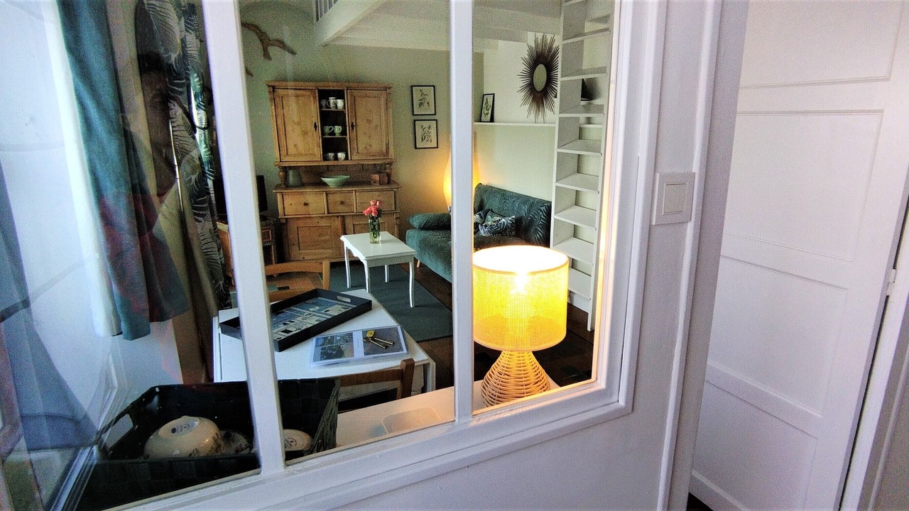 Photo of Livingroom in Saint-Marc-sur-Mer