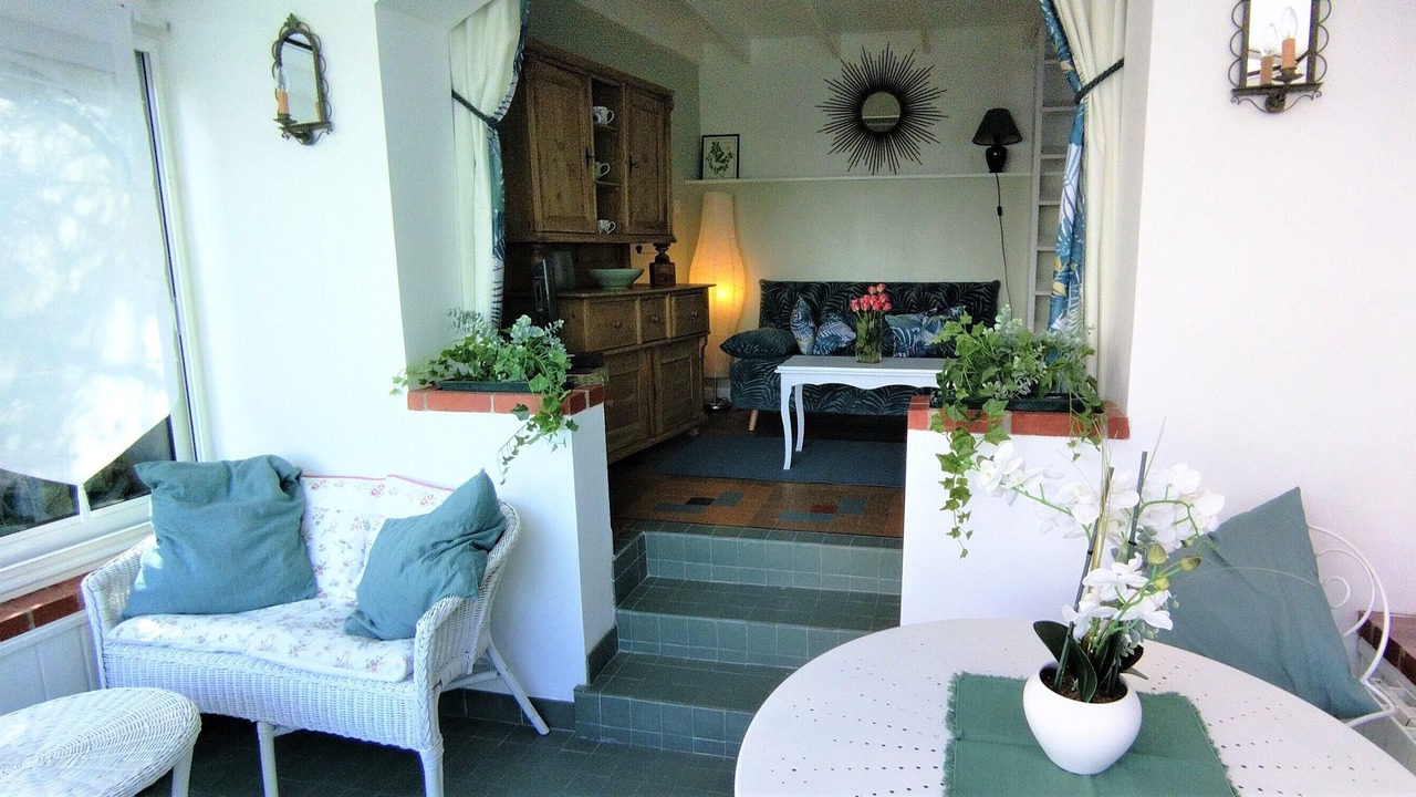 Photo of Livingroom in Saint-Marc-sur-Mer