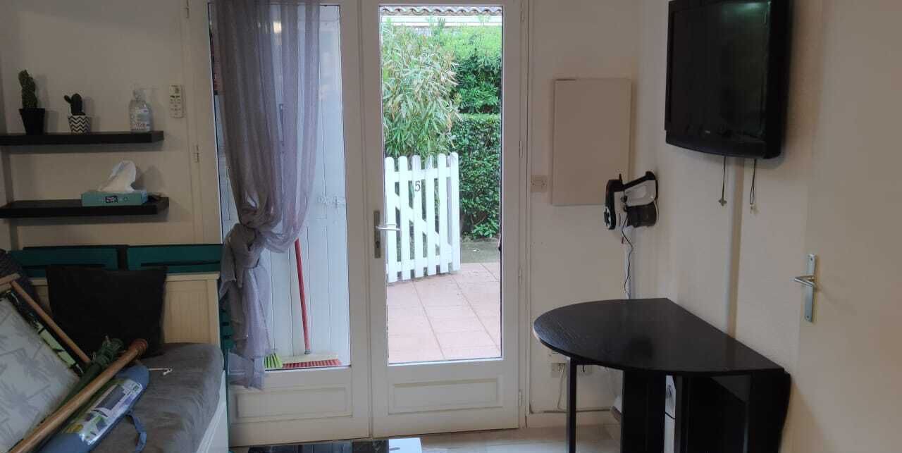 Photo of Livingroom in Saint-Martin-d'Ardeche