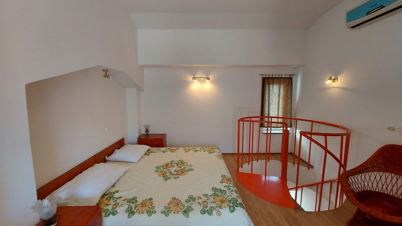 Photo of Bedroom in Baska