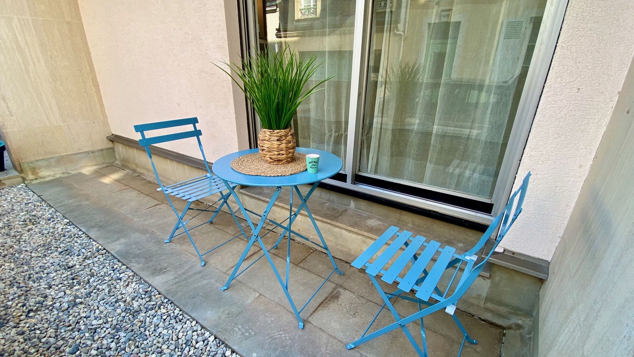 Photo of Outdoor in Flore