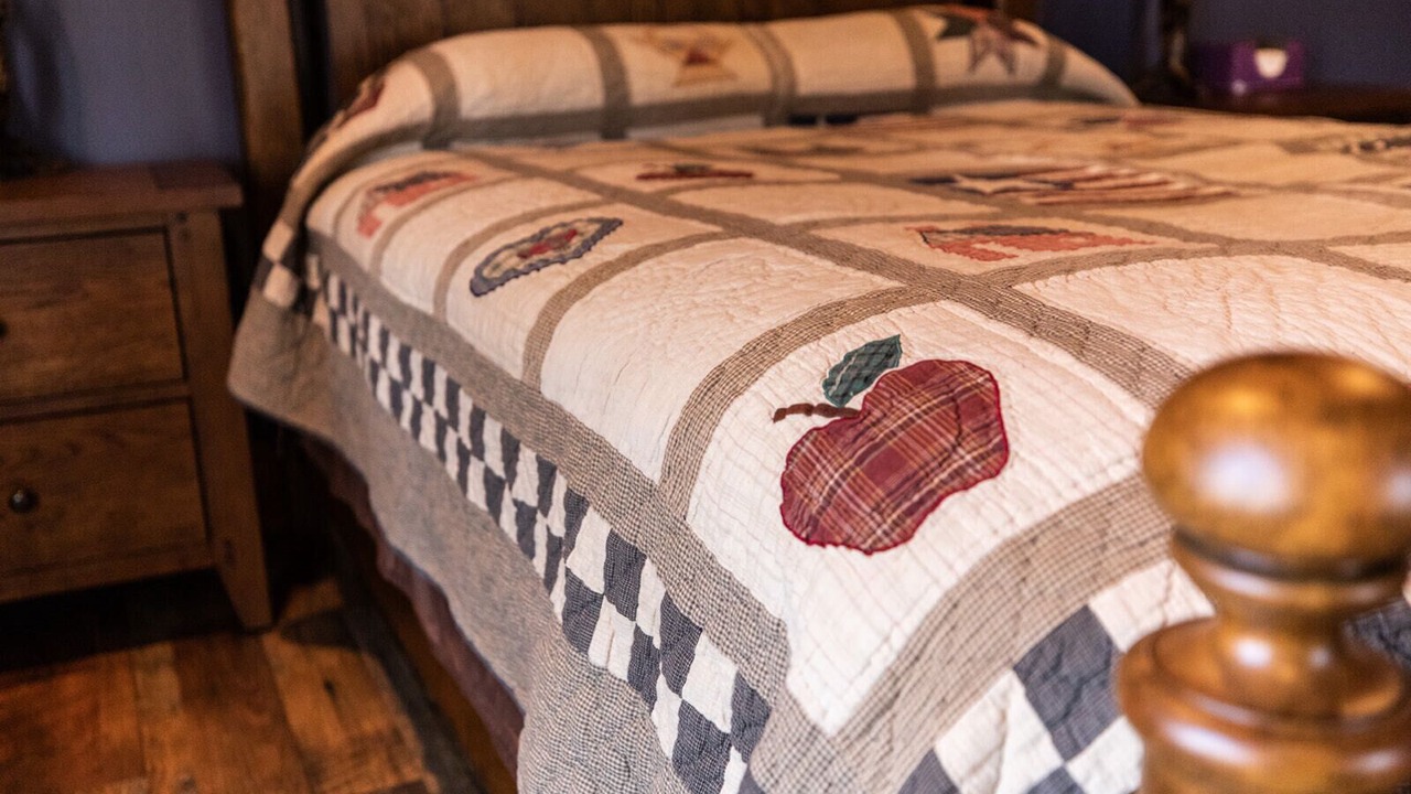 Photo of Bedroom in Russell