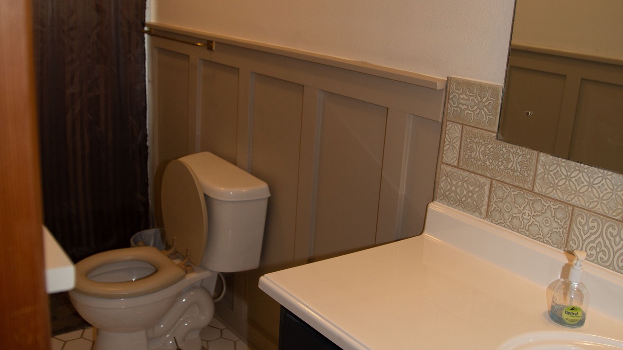Photo of Bathroom in Leedey