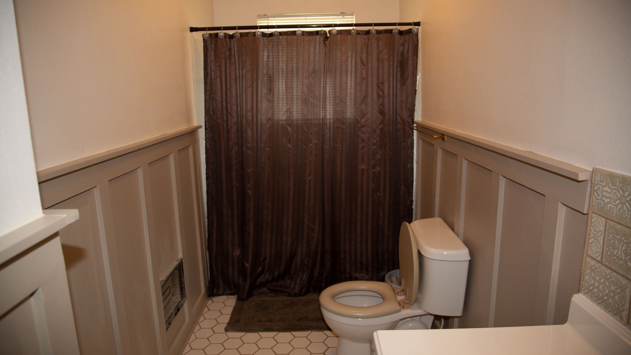 Photo of Bathroom in Leedey