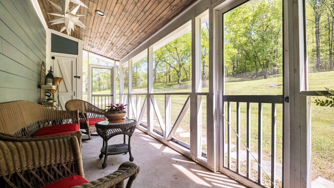 Photo of Patio Balcony in Shelbyville