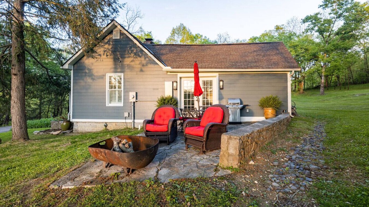 Photo of Patio Balcony in Shelbyville