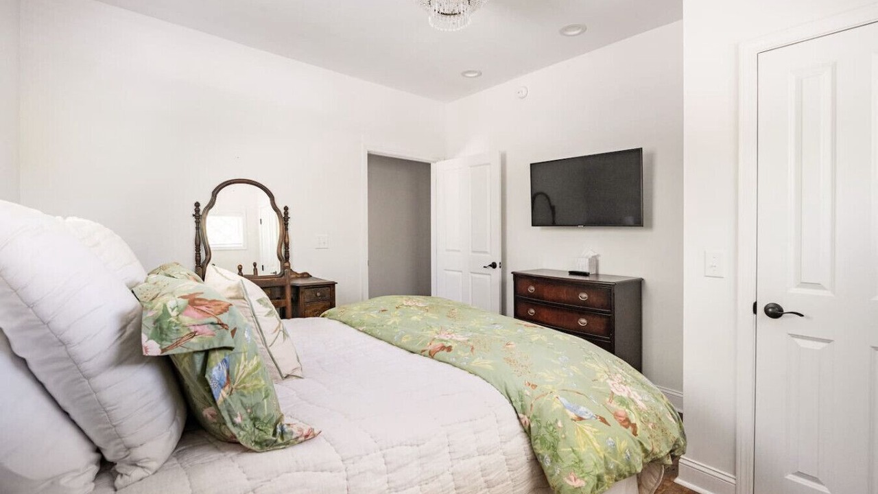Photo of Bedroom in Shelbyville
