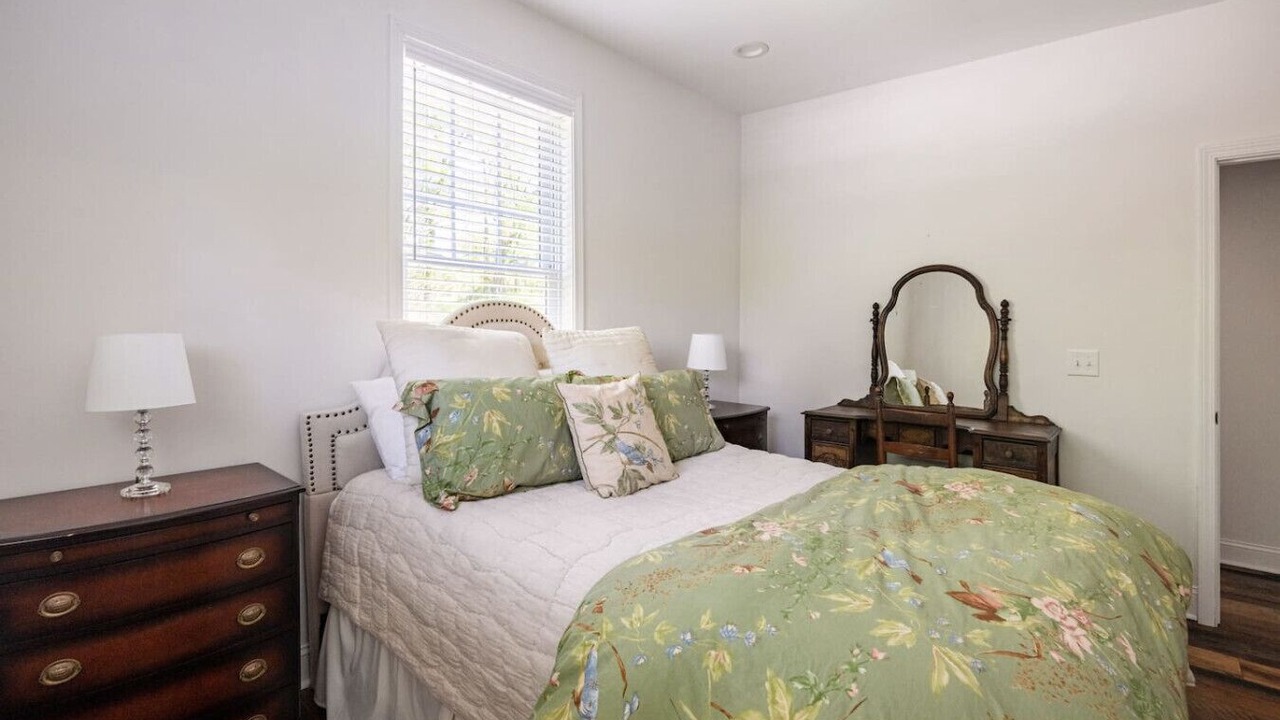 Photo of Bedroom in Shelbyville