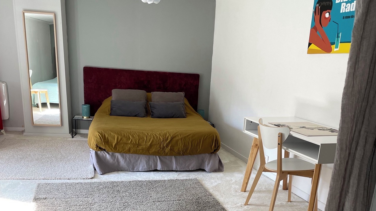Photo of Bedroom in Saint-Jean-de-Liversay