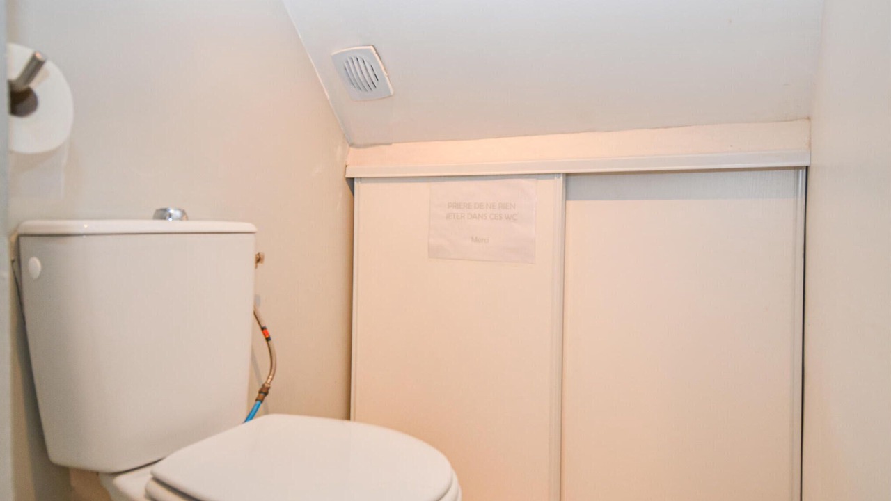 Photo of Bathroom in Violes