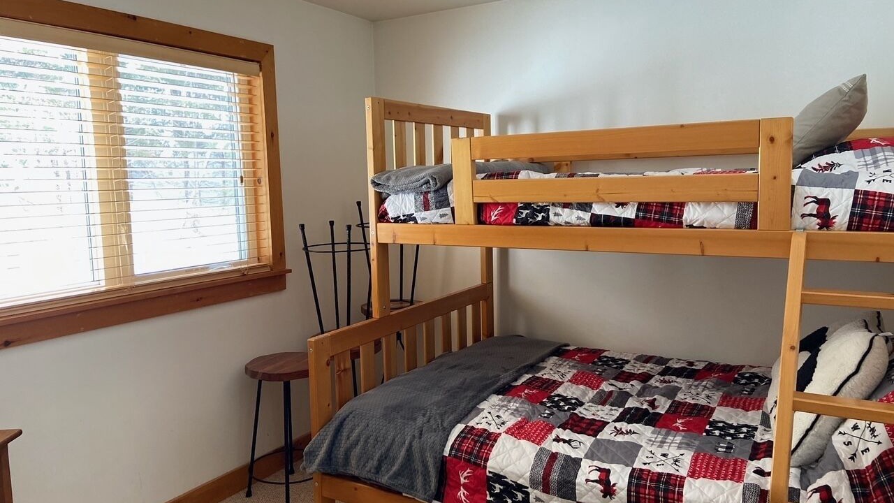 Photo of Bedroom in Unorganized Centre Parry Sound