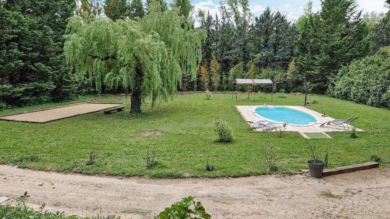 Photo of Outdoor in Goult