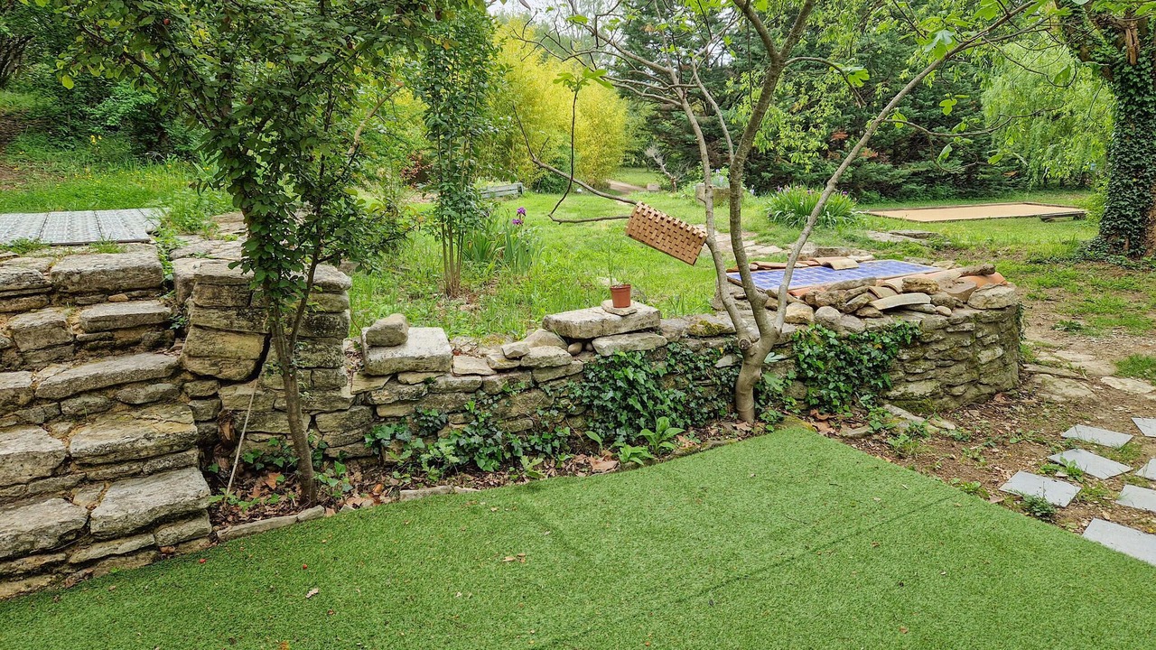 Photo of Others in Goult