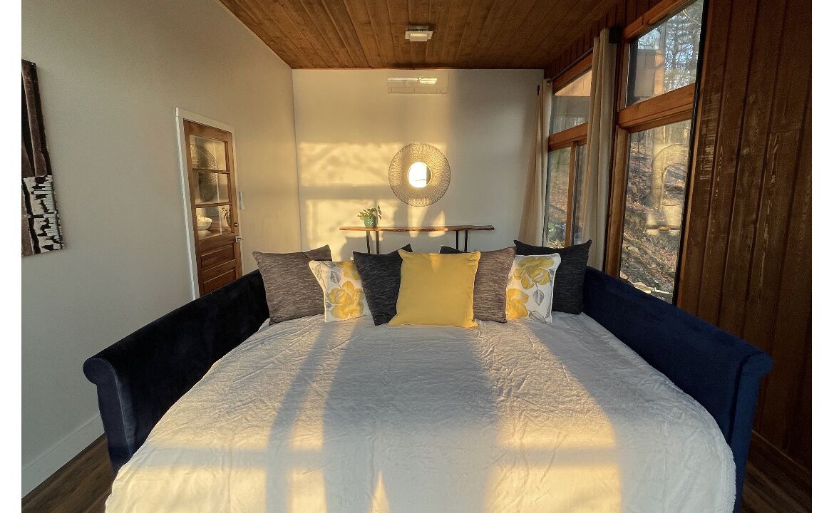 Photo of Bedroom in Ithaca