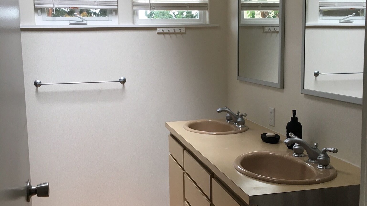 Photo of Bathroom in Freeland