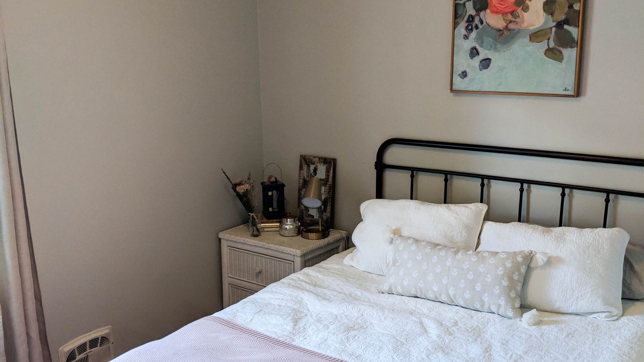 Photo of Bedroom in Indian Village