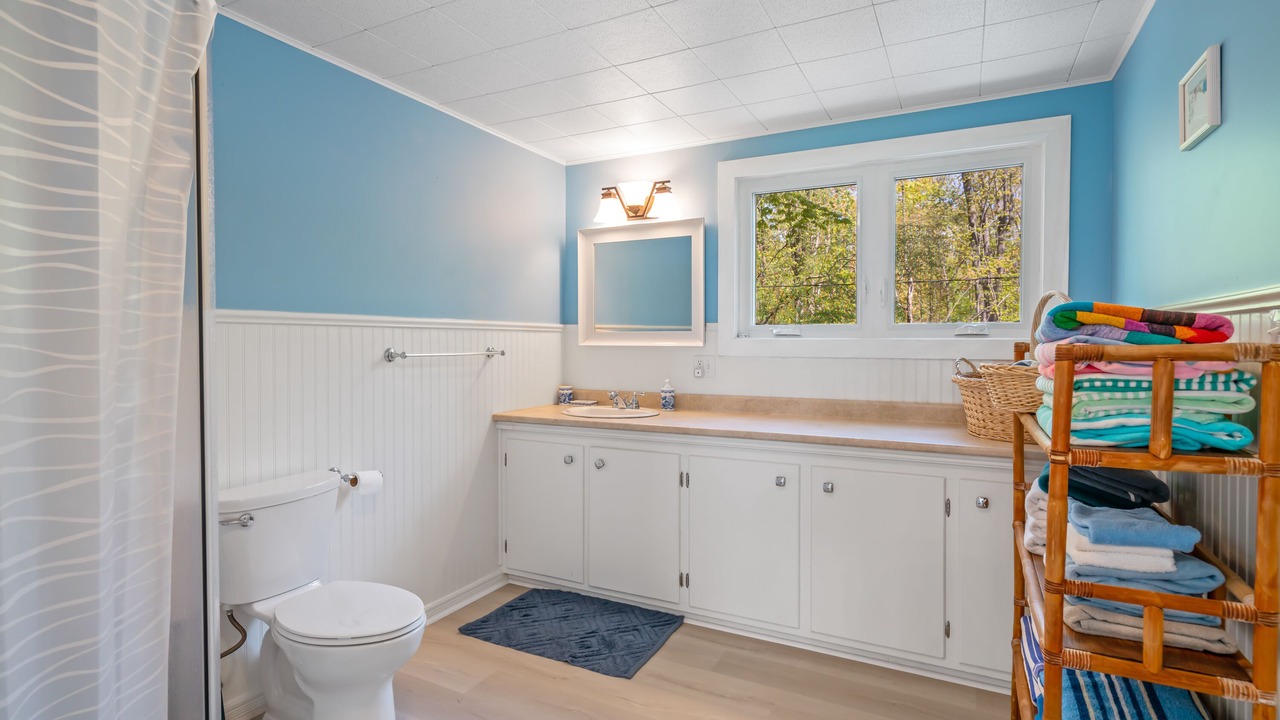 Photo of Bathroom in Fort Erie